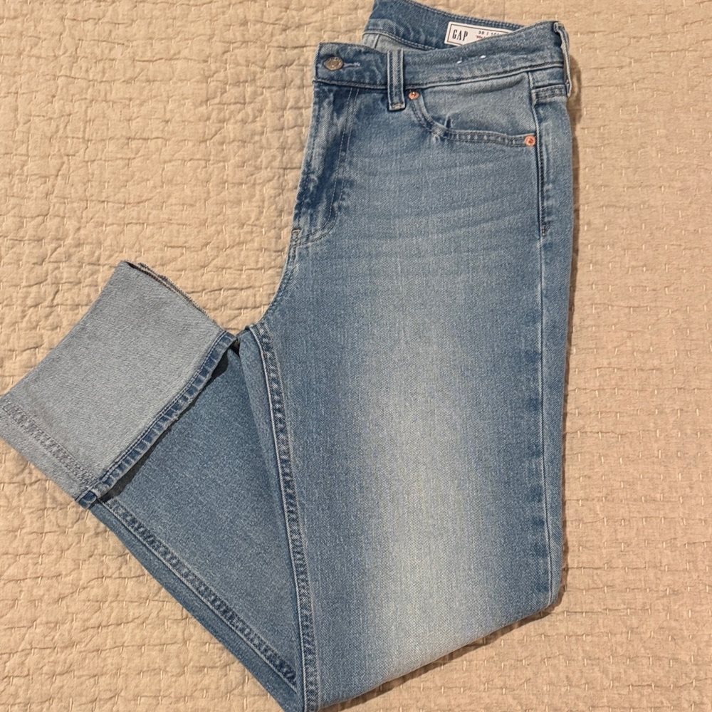 GAP Women's Classic Blue Straight Leg Jeans